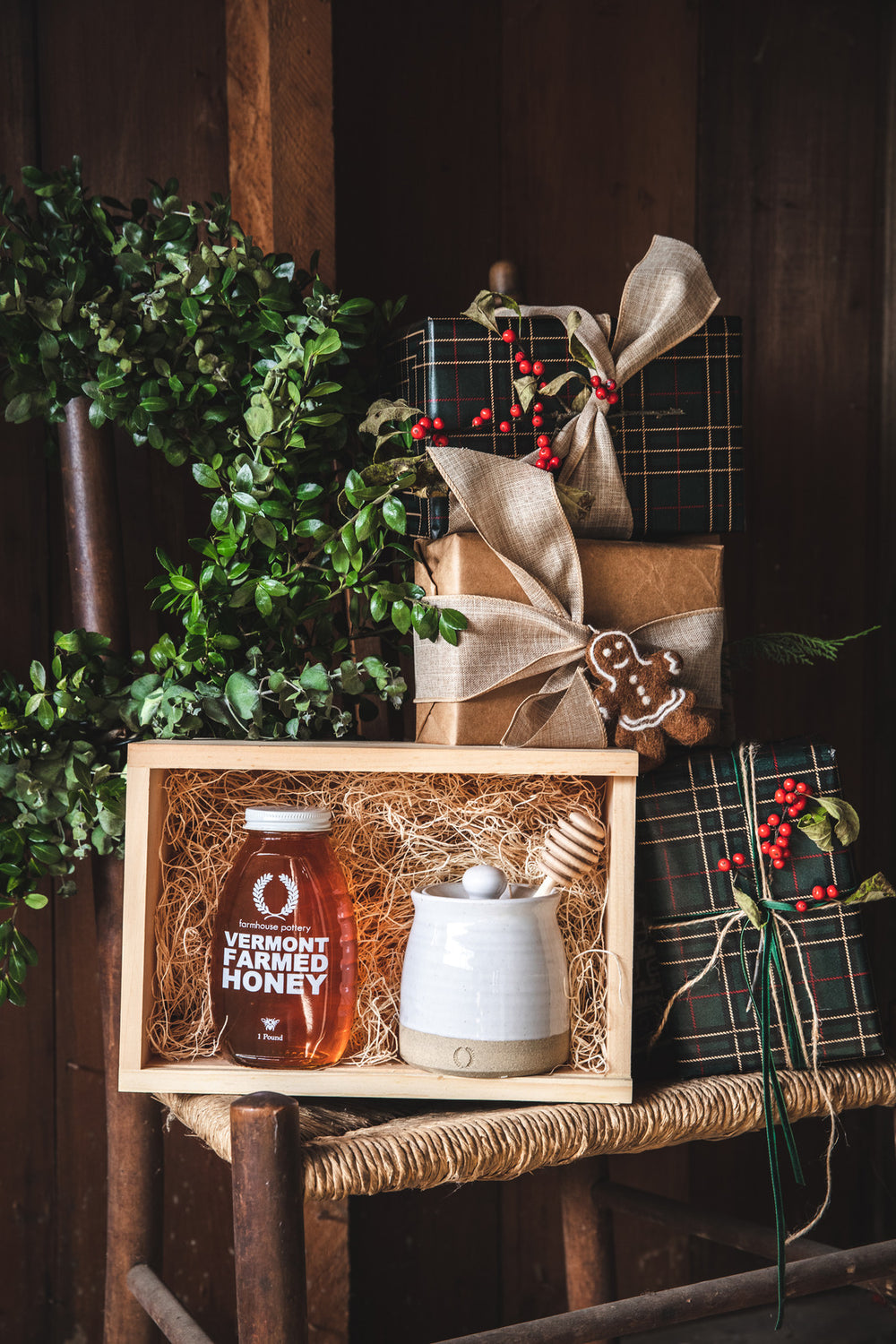 Honey & Beehive Honey Pot Gift Set